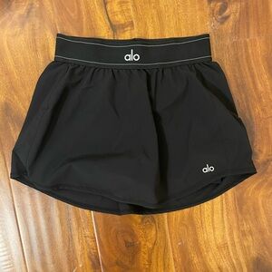 ALO Yoga Women's Black Skort